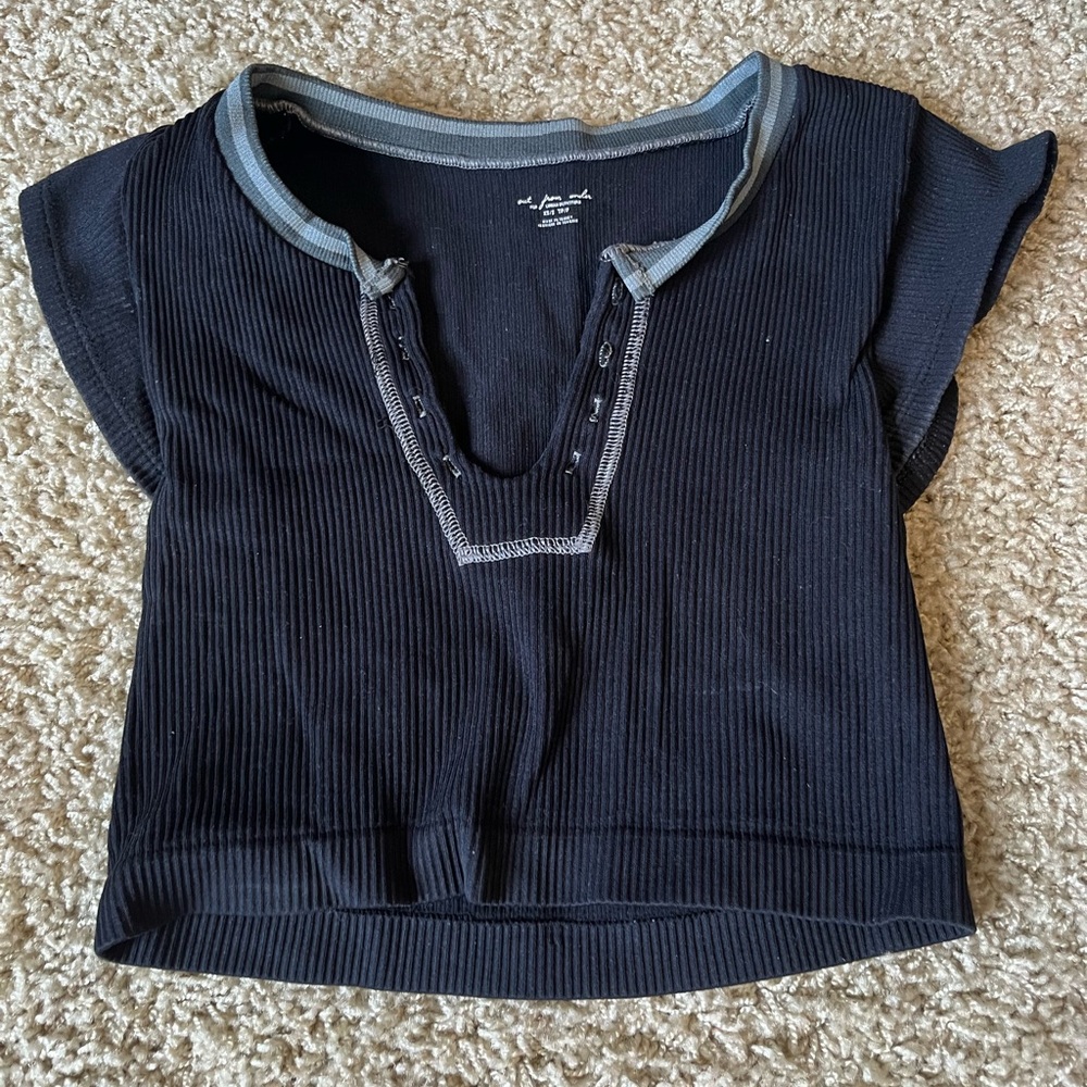 Black Ribbed Short Sleeve Top